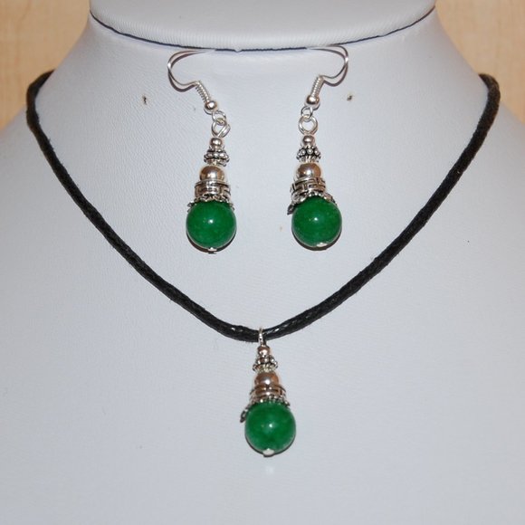 Jade Necklace and Earring Set,Jade Gemstone Necklace and Earrings - Picture 1 of 2